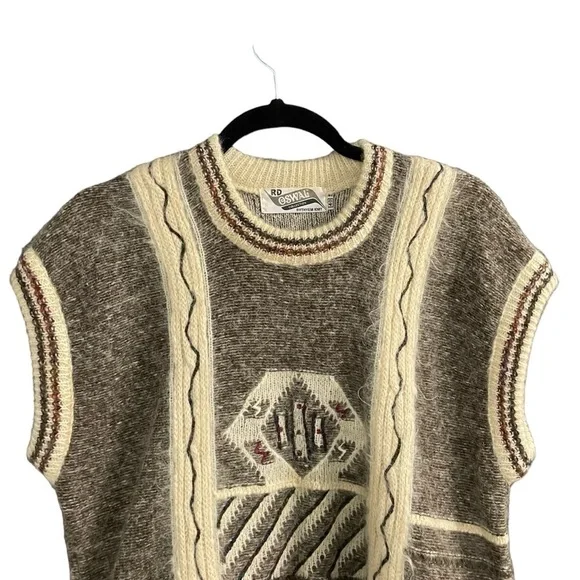 VINTAGE RD OSWAL COLLECTION Rythyem Knit Sleeveless Sweater Vest Cream 40 - Picture 2 of 4